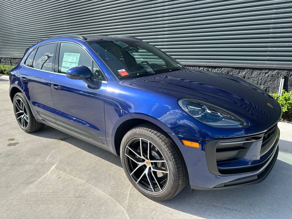 2025 Porsche Macan  6