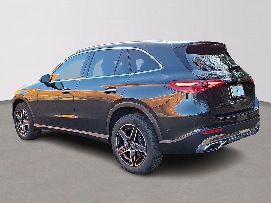 Thumbnail: 2026 Mercedes-Benz GLC - 4