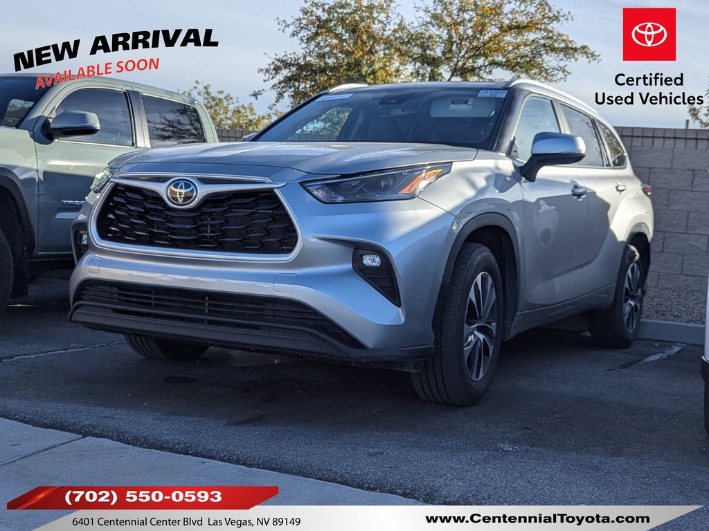 2024 Toyota Highlander XLE FWD