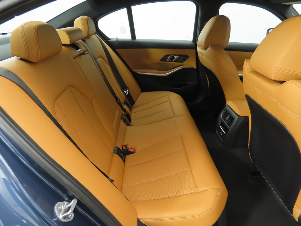 Thumbnail: 2026 BMW 3 Series - 22