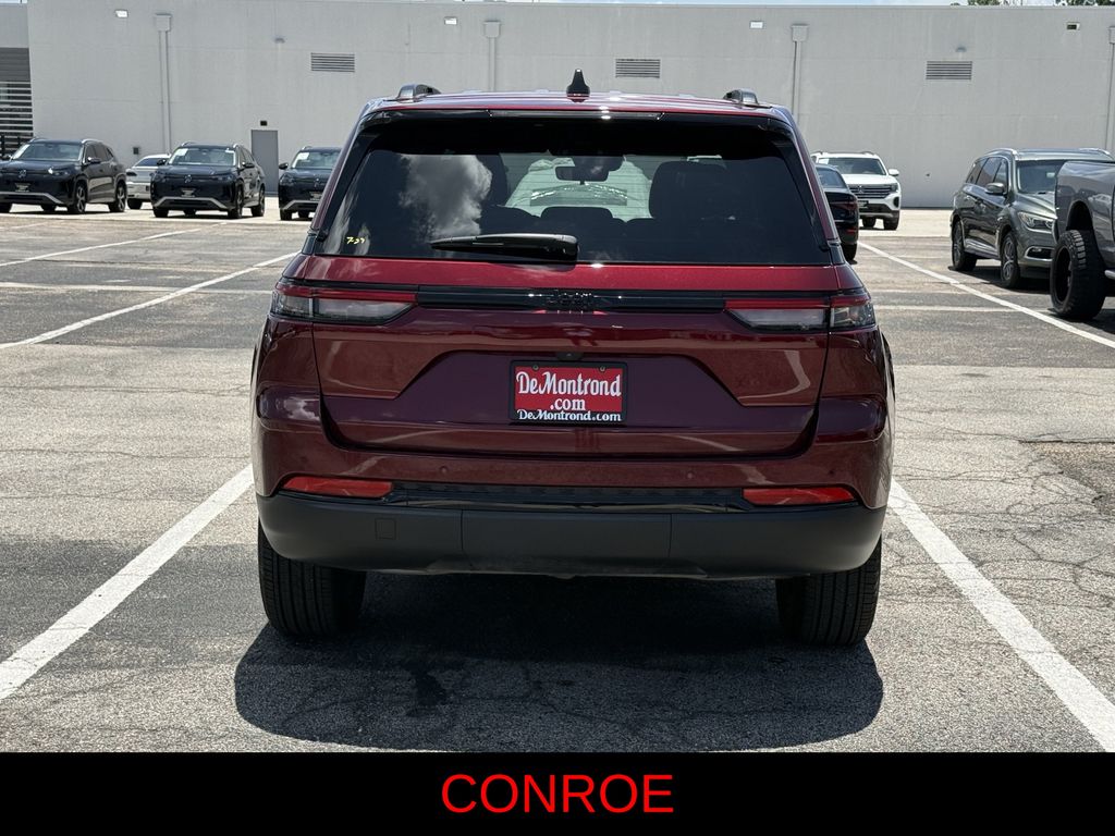2025 Jeep Grand Cherokee Altitude X Red at Central Houston Nissan