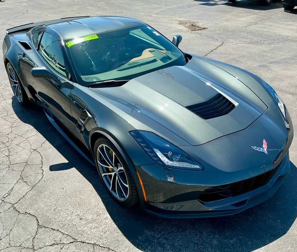 View vehicle photo 7