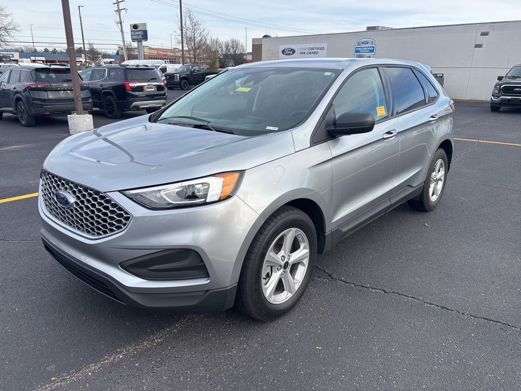 Iconic Silver Metallic 2024 Ford Edge SE AWD SUV / Crossover All-Wheel Drive 8-Speed Automatic