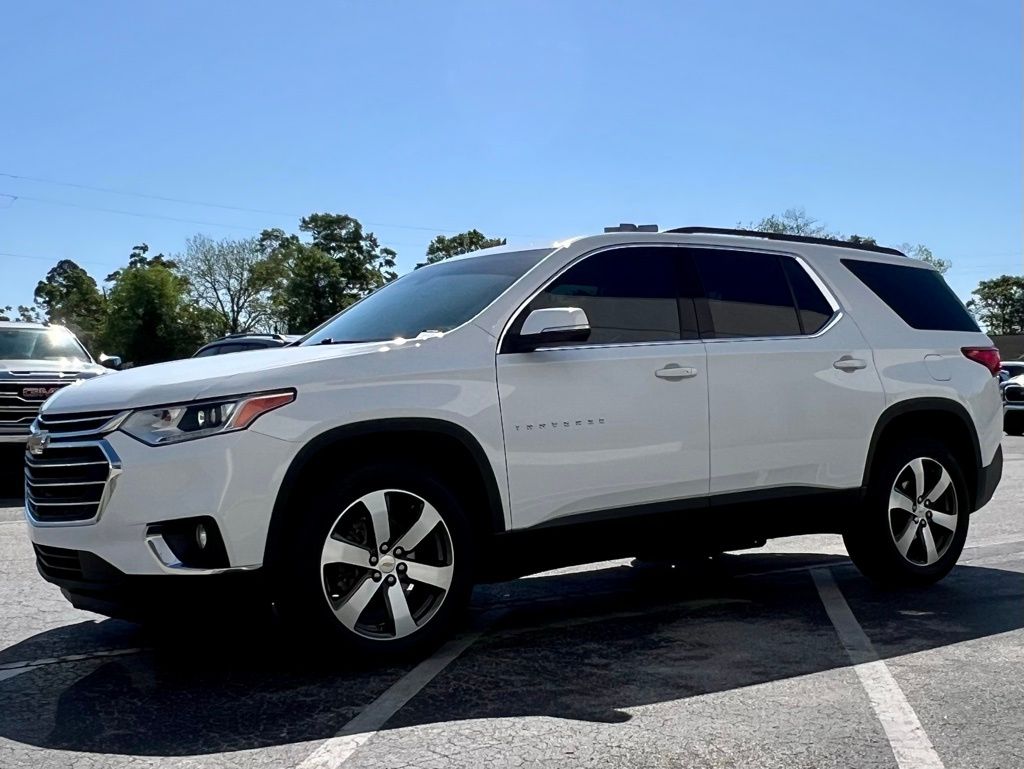 2021 Chevrolet Traverse LT Leather photo