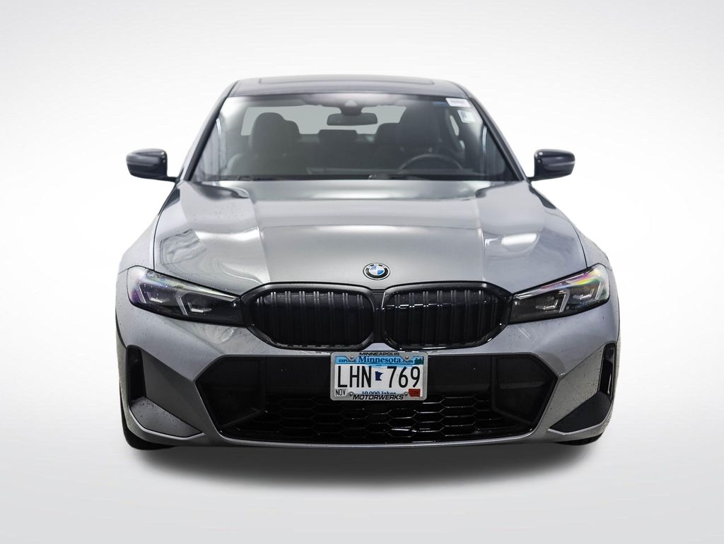 Thumbnail: 2024 BMW 3 Series - 8