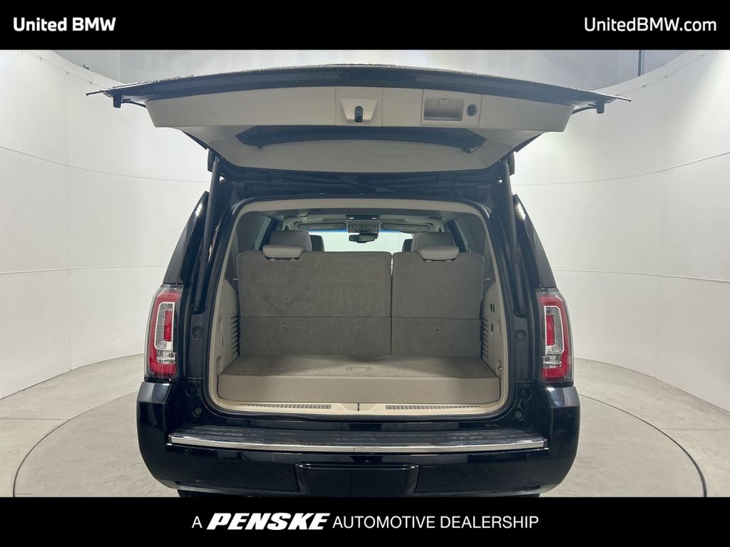 2016 GMC Yukon Denali 23