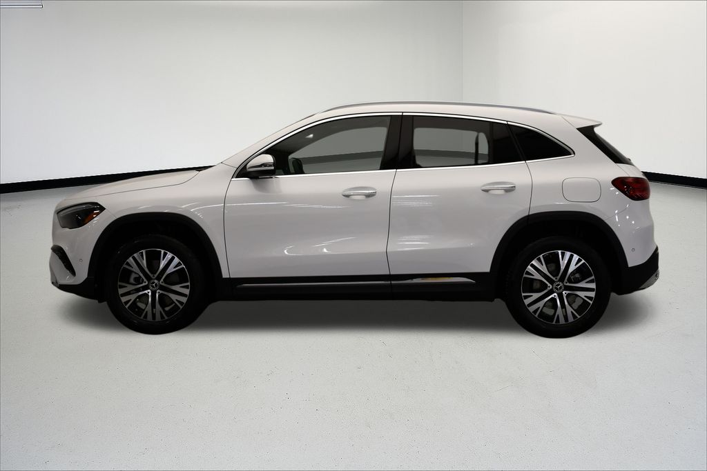 Thumbnail: 2026 Mercedes-Benz GLA - 2