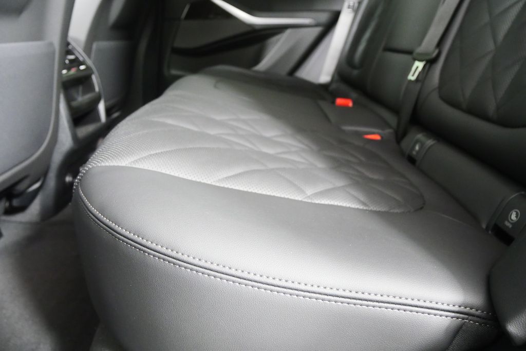 Thumbnail: 2026 BMW X5 - 14