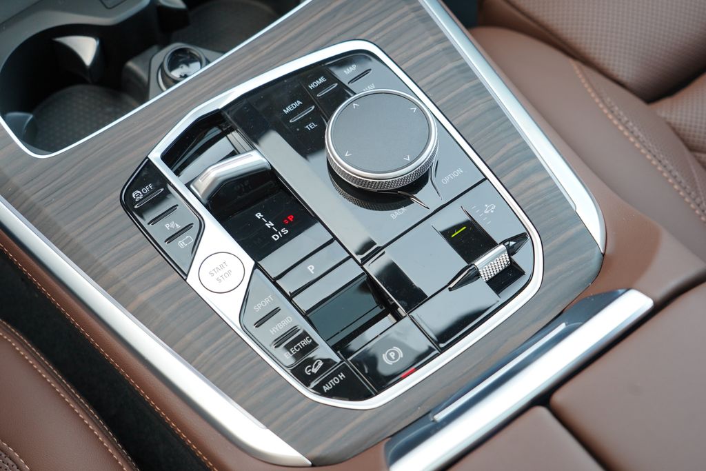 Thumbnail: 2026 BMW X5 - 19