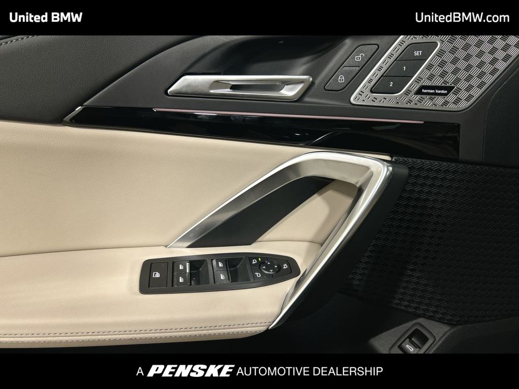Thumbnail: 2025 BMW X1 - 11