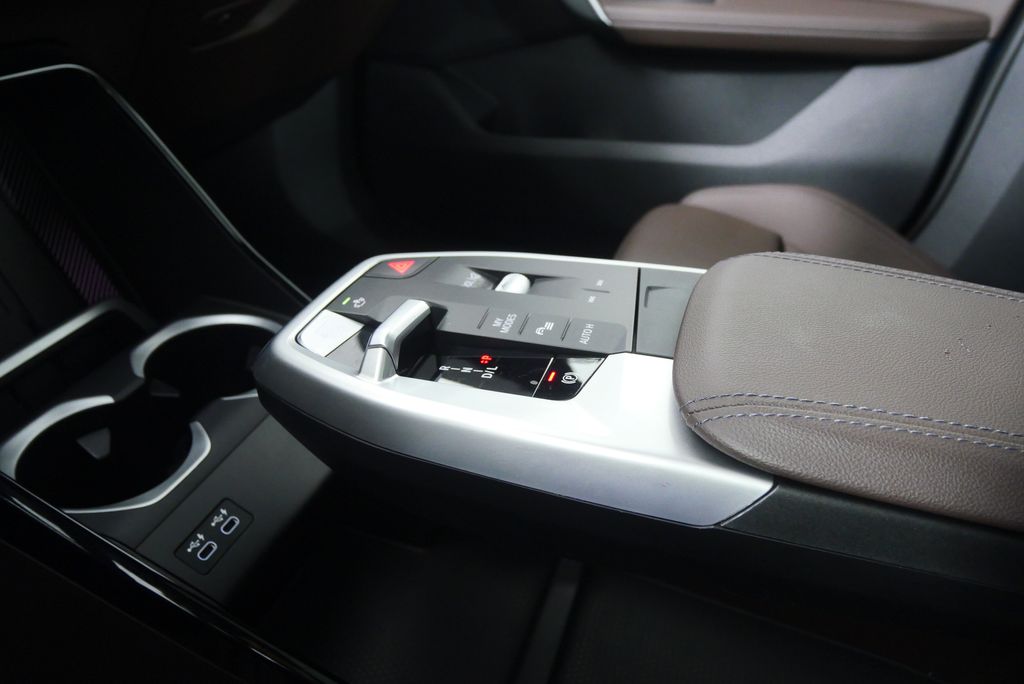 Thumbnail: 2023 BMW X1 - 28