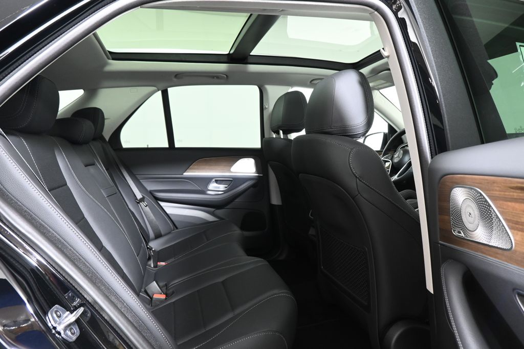 Thumbnail: 2026 Mercedes-Benz GLE - 20