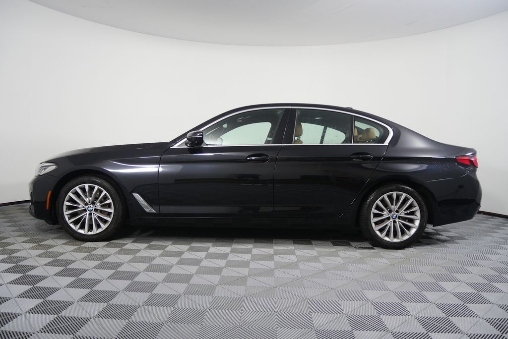 Thumbnail: 2021 BMW 5 Series - 6