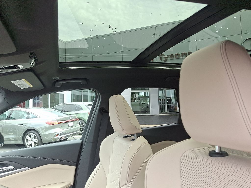 Thumbnail: 2024 BMW X1 - 14