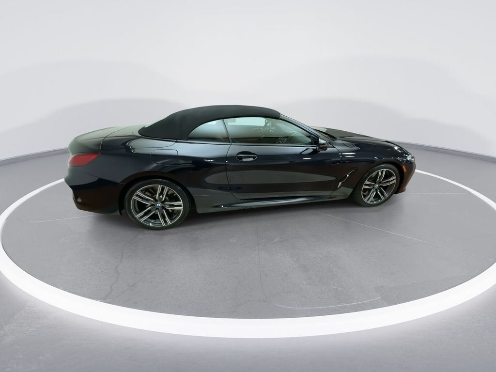 2022 BMW 8 Series 840i 9