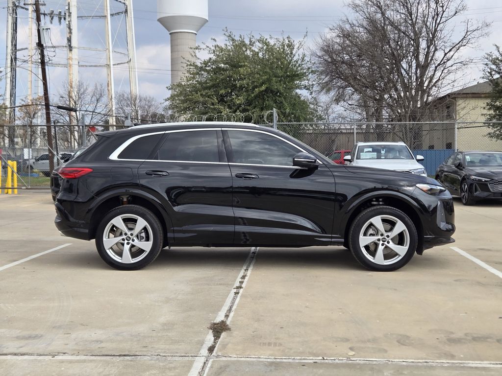 new 2025 Audi Q5 car, priced at $59,030