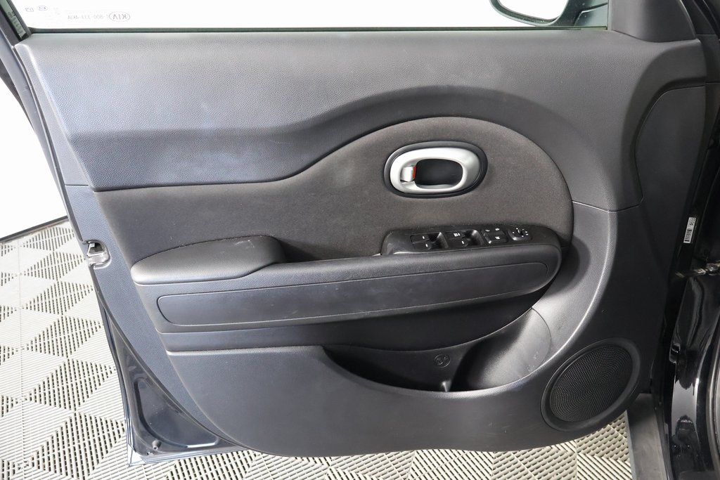 Thumbnail: 2016 Kia Soul - 12