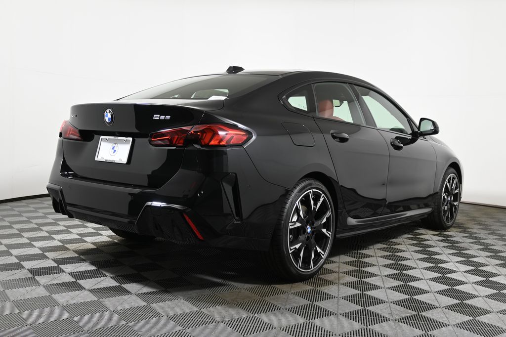 Thumbnail: 2026 BMW 2 Series - 7