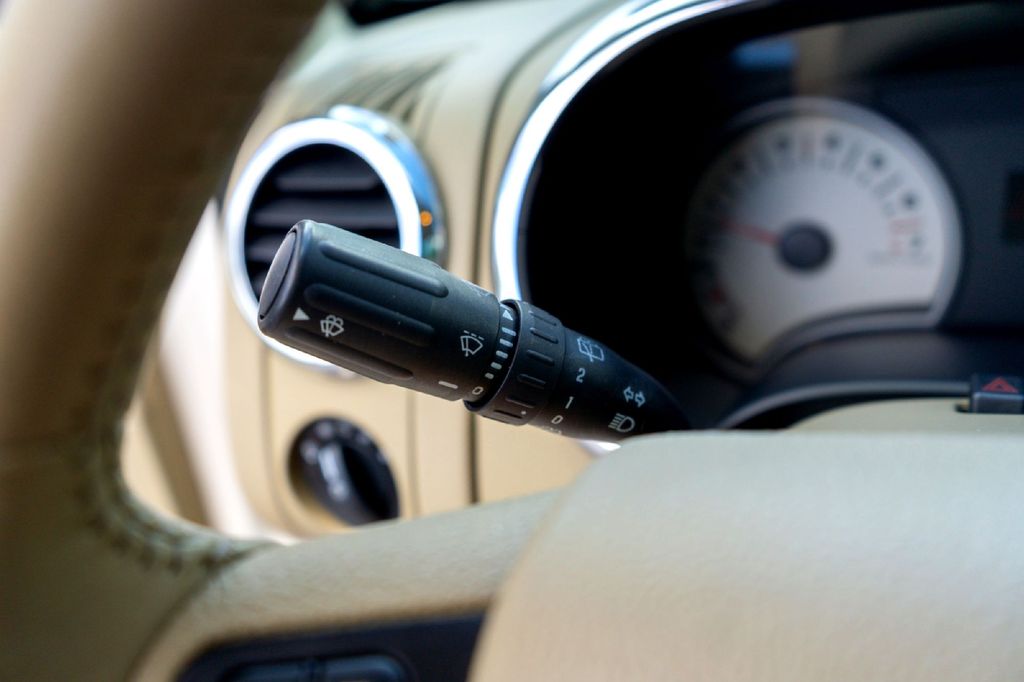 Used Car 2008 Ford Explorer  Limited For Sale Under $10,000 In Taylor, Texas