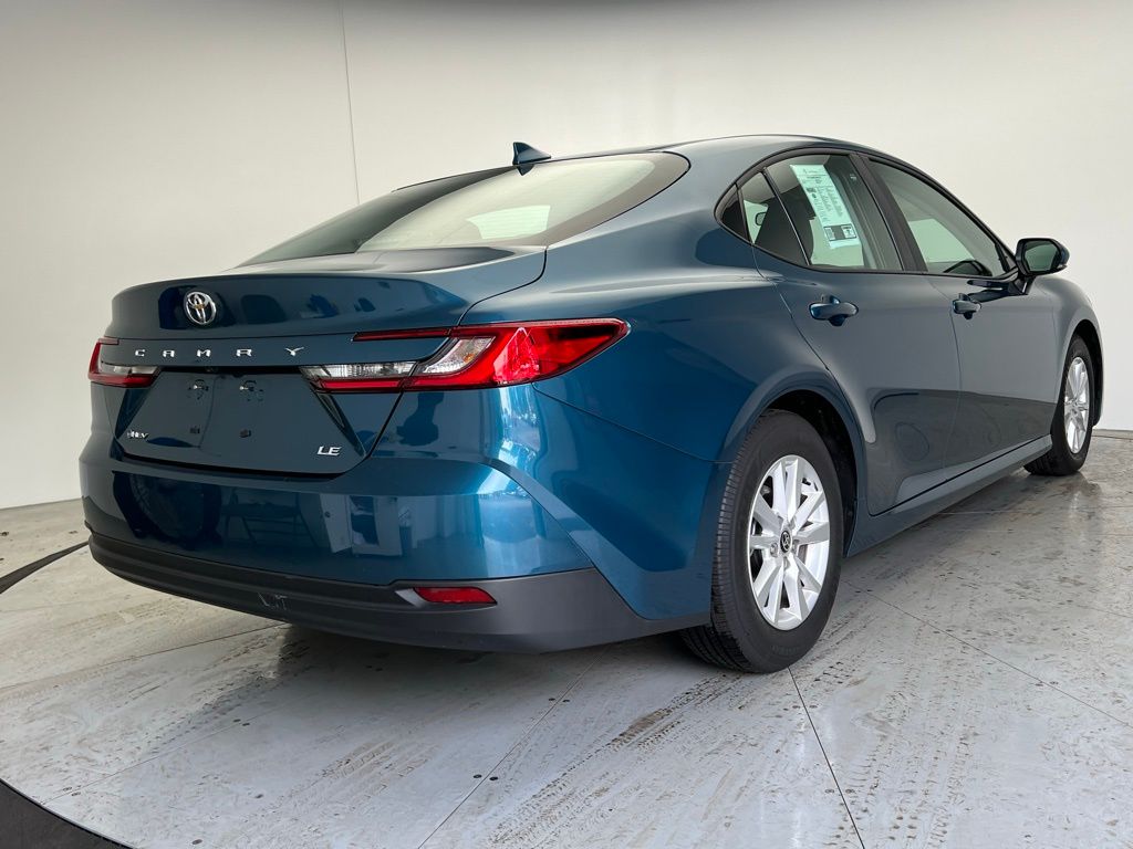 Thumbnail: 2025 Toyota Camry - 3