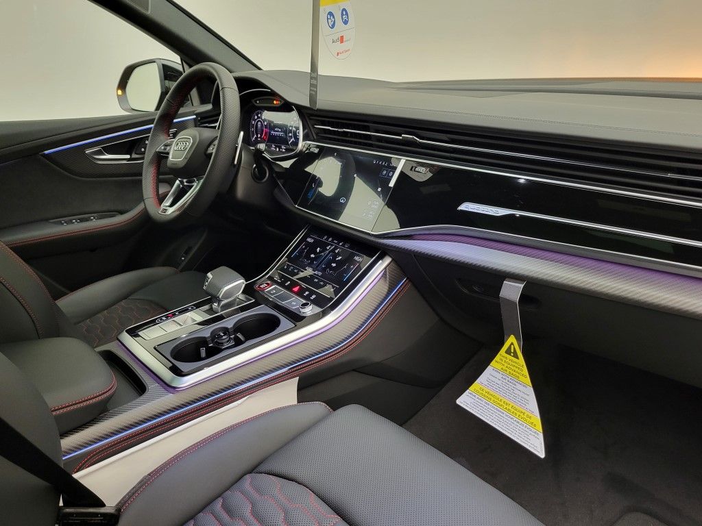 Thumbnail: 2026 Audi RS Q8 - 15