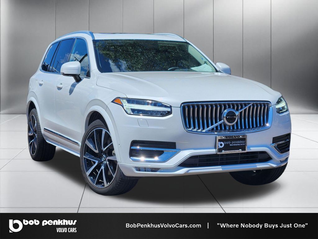 2023 Volvo XC90 B6 Plus 7-Seater