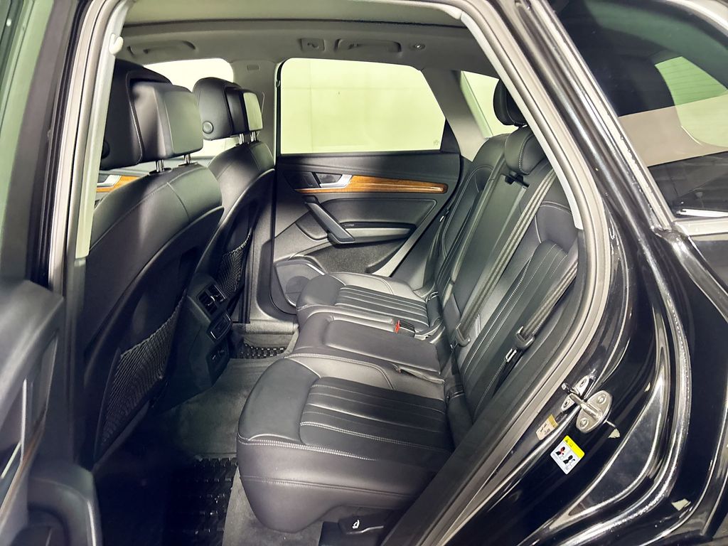 2023 Audi Q5 45 S line Premium