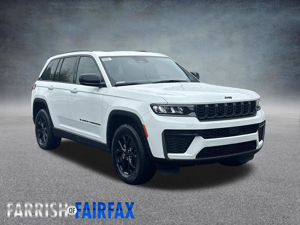Bright White Clearcoat 2026 Jeep Grand Cherokee SUV / Crossover Four-Wheel Drive 8-Speed Automatic