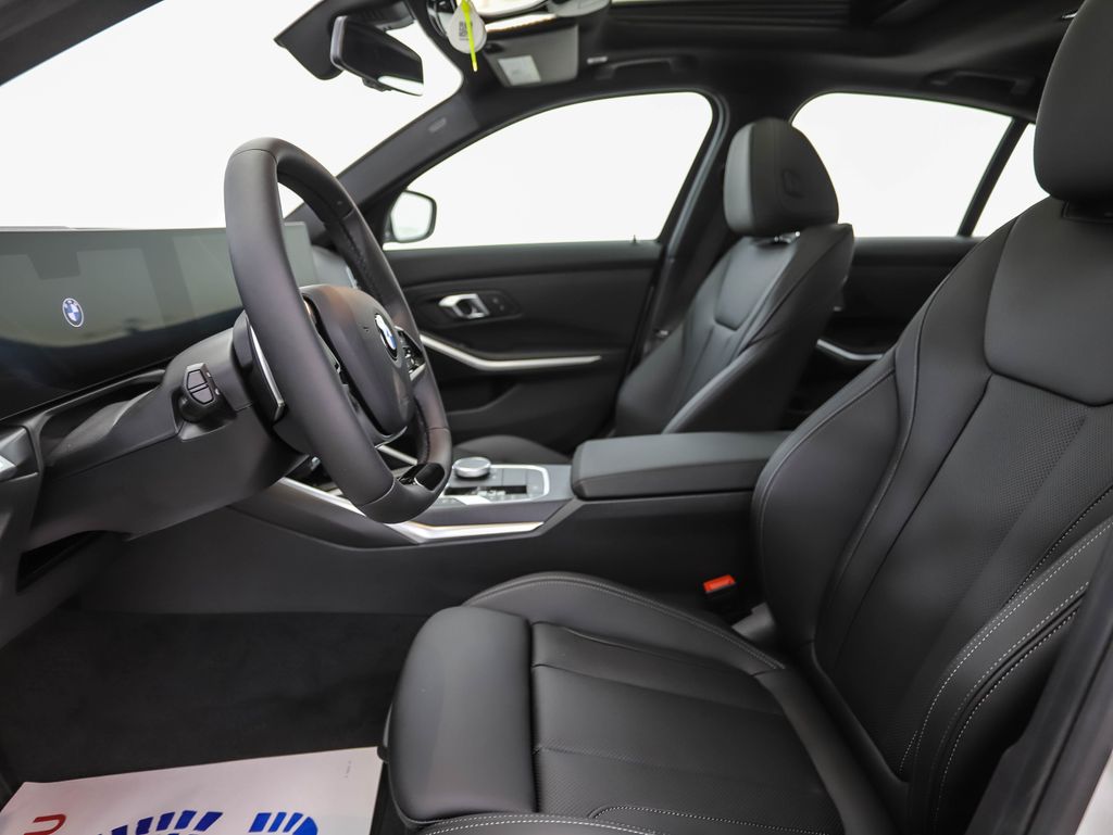 Thumbnail: 2025 BMW 3 Series - 11