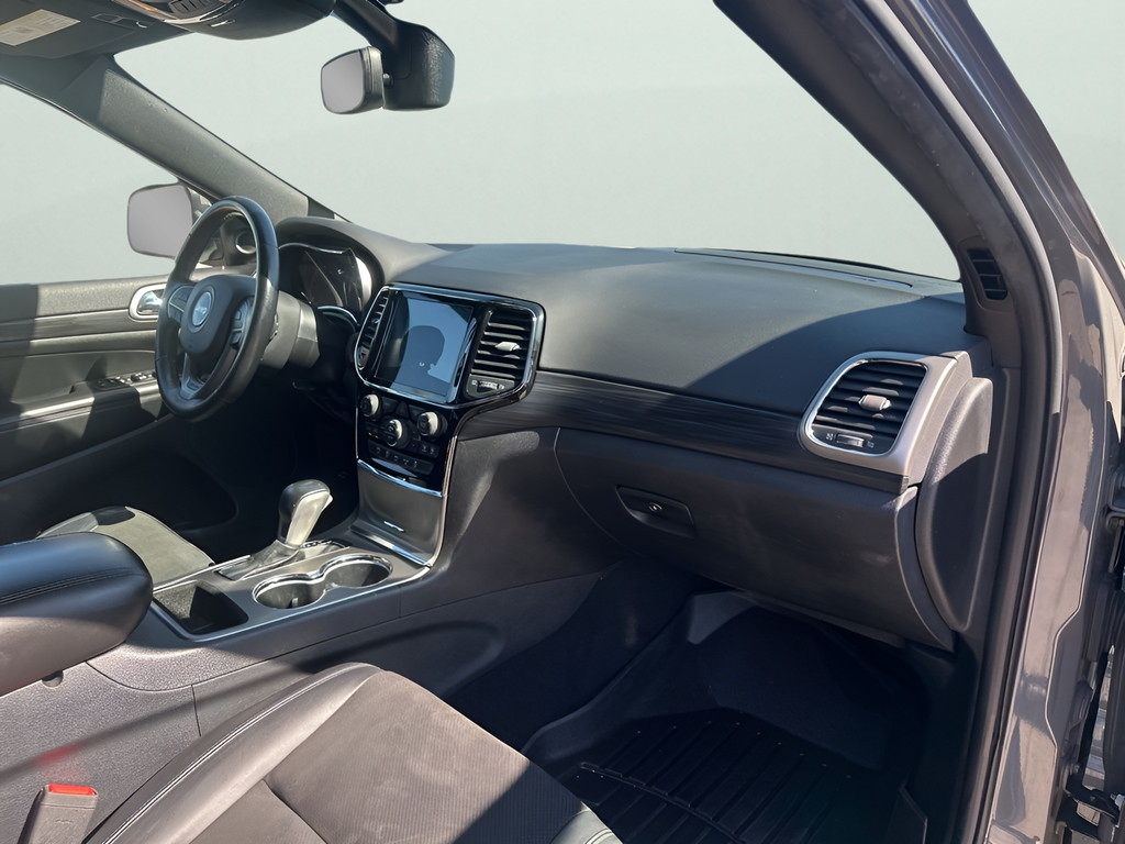 Used Car 2020 Jeep Grand Cherokee  Altitude For Sale Under $25,000 In Austin, Texas