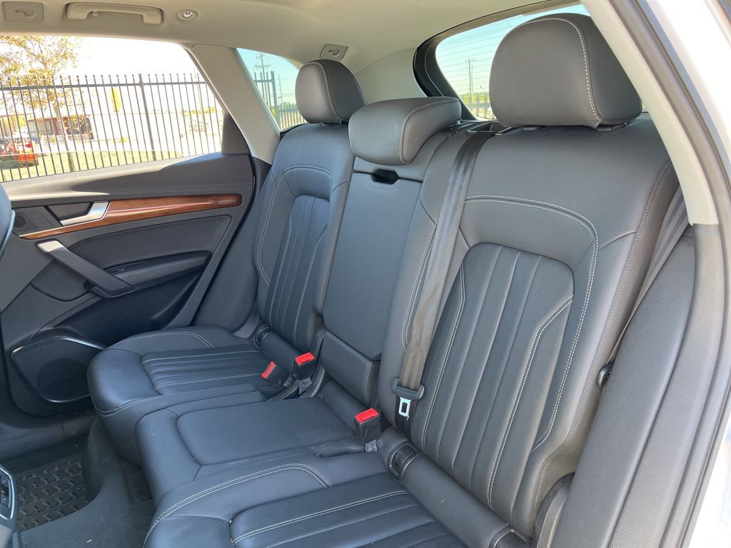 Thumbnail: 2023 Audi Q5 - 26