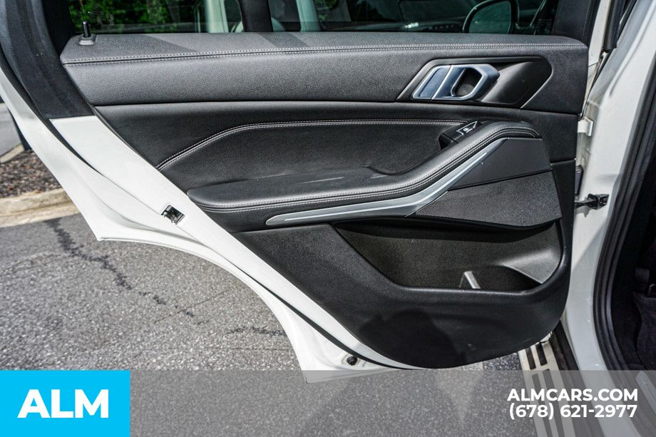Used 2023 White BMW sDrive40i image 53