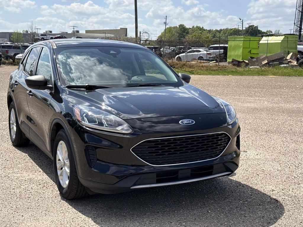 2022 Ford Escape SE FWD