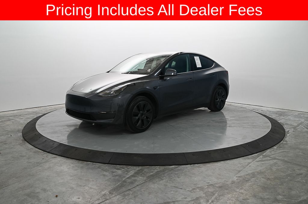 2025 Tesla Model Y Long Range Rear Wheel Drive's photo