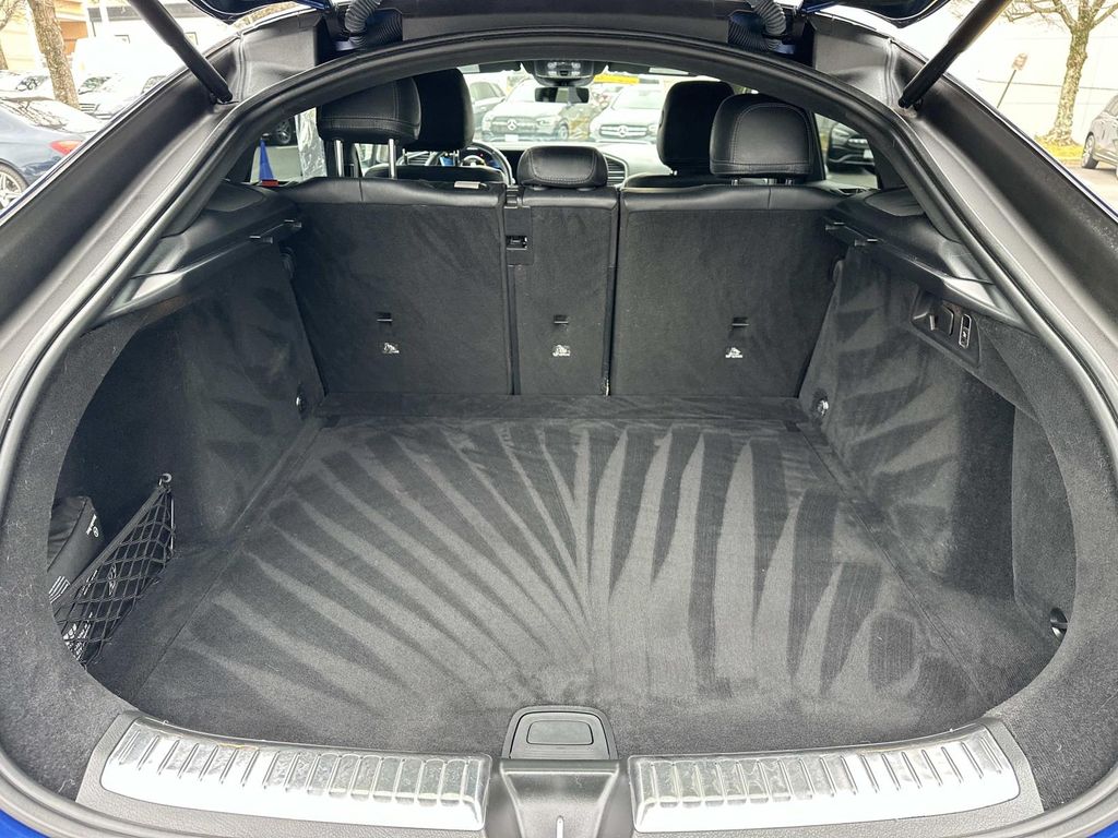 Thumbnail: 2021 Mercedes-Benz GLE - 22