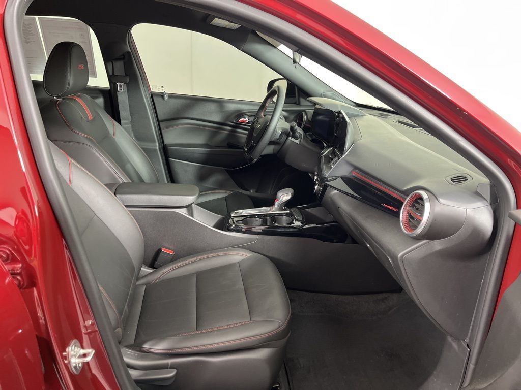 Thumbnail: 2025 Chevrolet Trax - 6