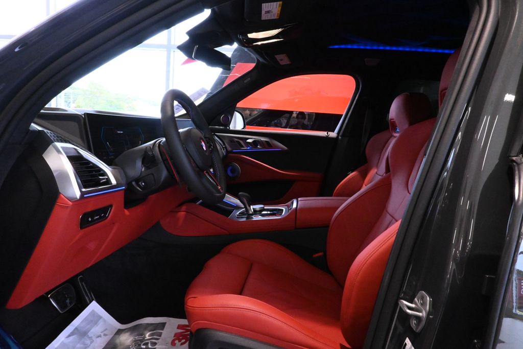 Thumbnail: 2026 BMW XM - 3