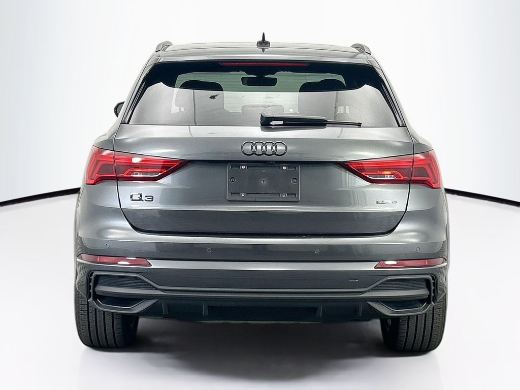 Thumbnail: 2025 Audi Q3 - 6