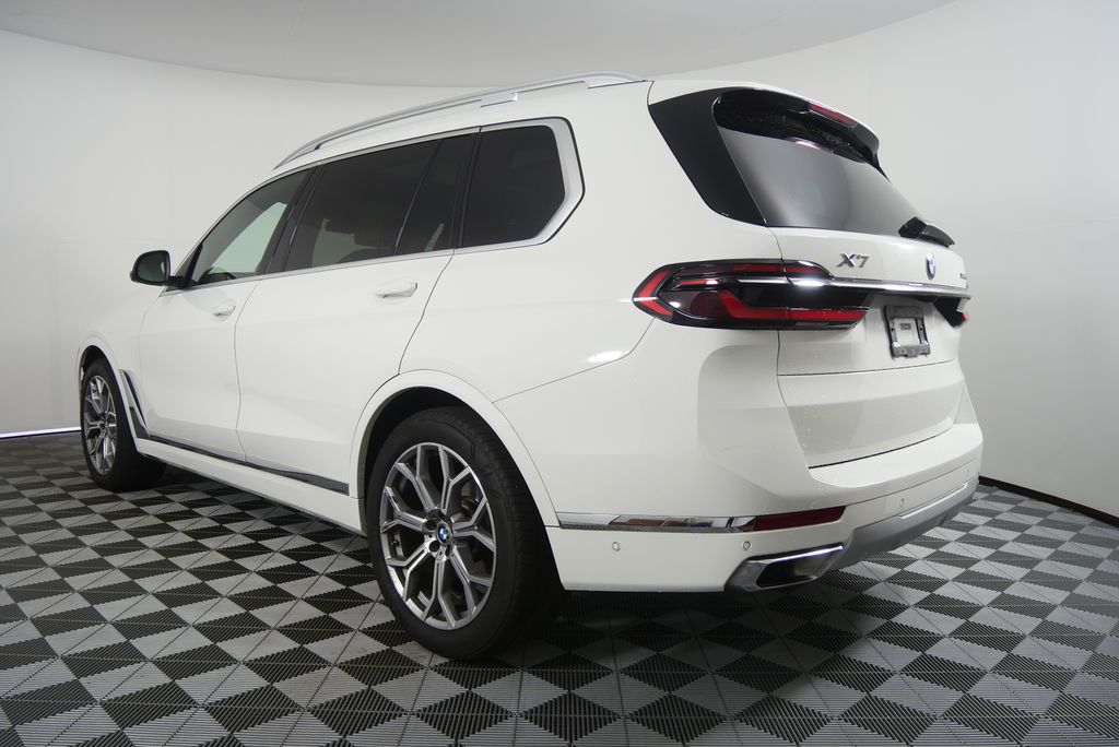 Thumbnail: 2025 BMW X7 - 5