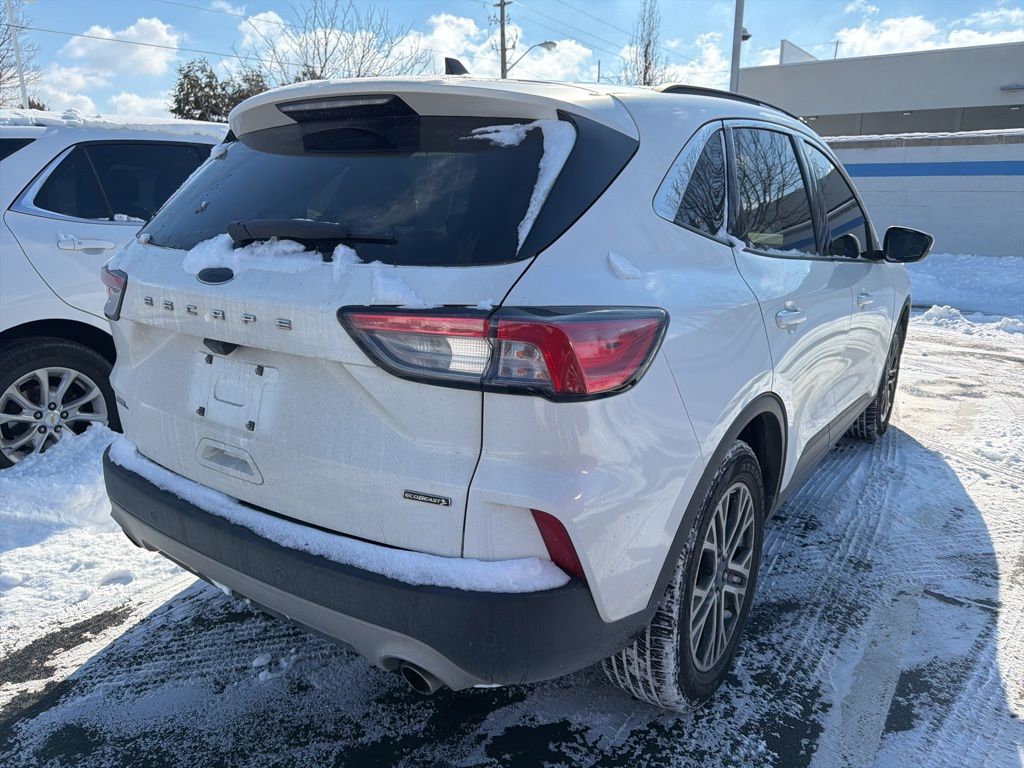 Thumbnail: 2020 Ford Escape - 3