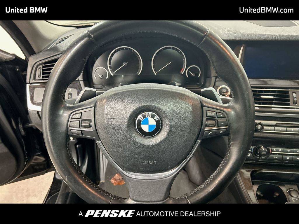 2014 BMW 5 Series 550i 14