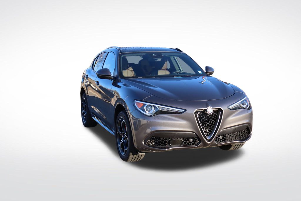 2022 Alfa Romeo Stelvio Ti 3