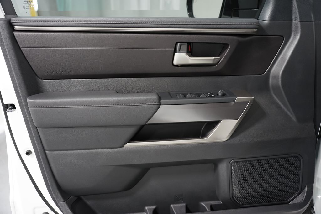 2025 Toyota Tundra SR5 31