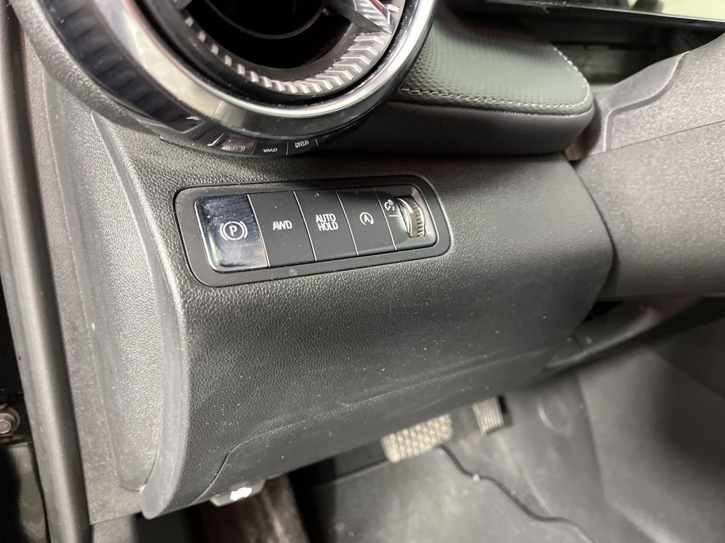 Thumbnail: 2025 Chevrolet Equinox - 25