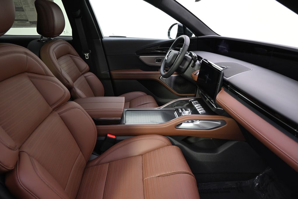 New 2026 White Lincoln Reserve image 16