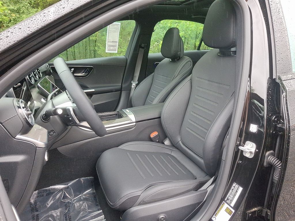 2025 Mercedes-Benz C-Class C 300 10