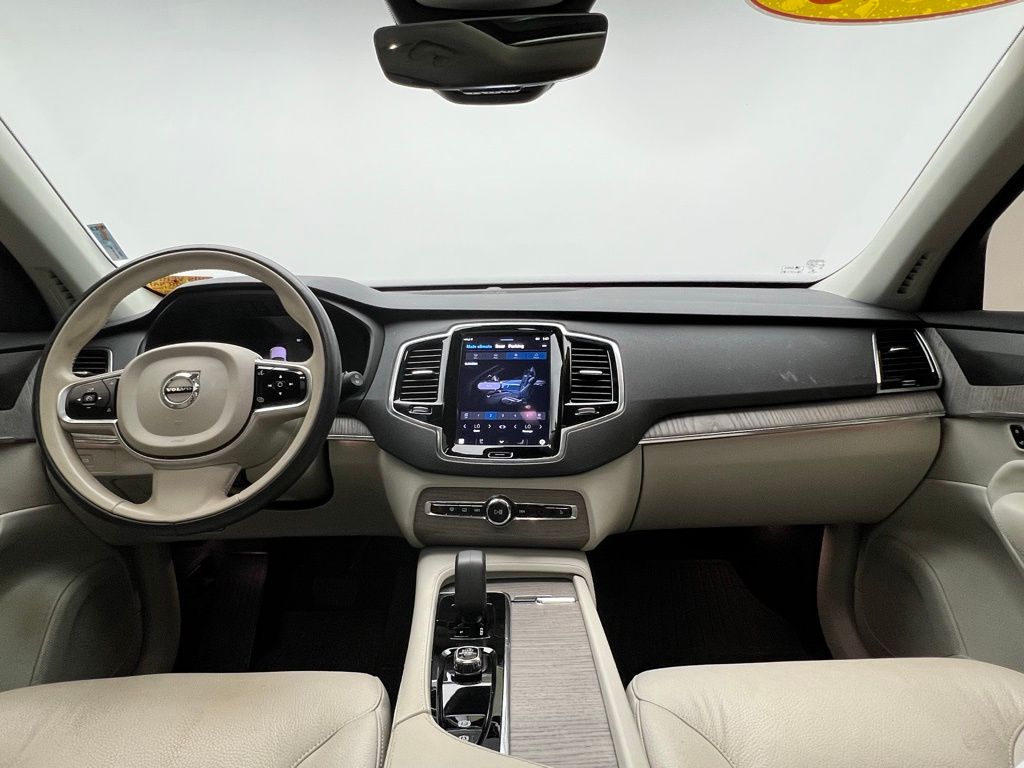 Thumbnail: 2023 Volvo XC90 - 10