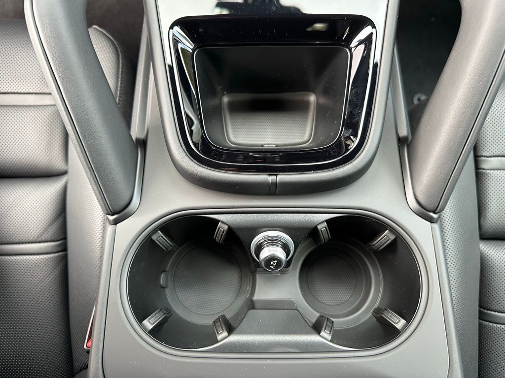 Thumbnail: 2026 Porsche Cayenne - 26