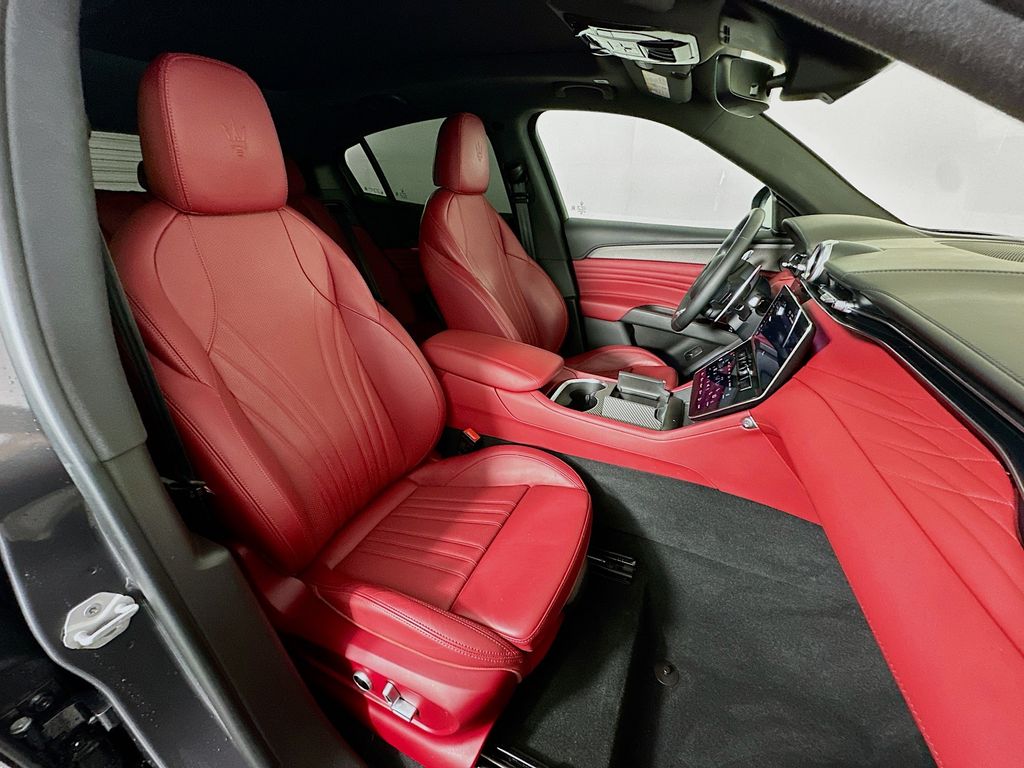 Thumbnail: 2023 Maserati Grecale - 29