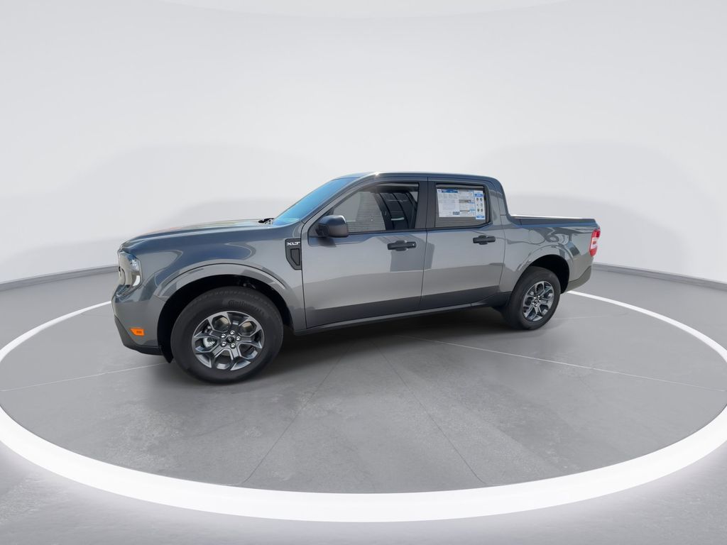 New 2026 Carbonized Gray Metallic Ford XLT image 4